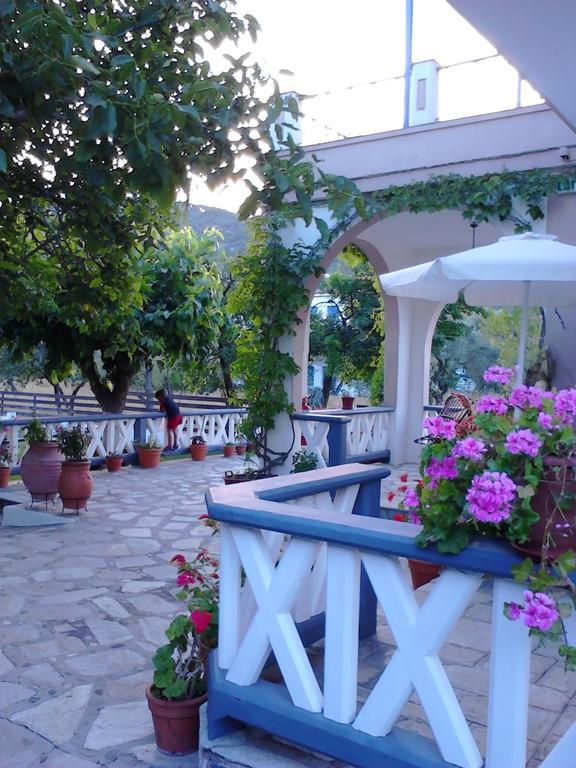 Alexandra Studios Stafylos Exteriér fotografie