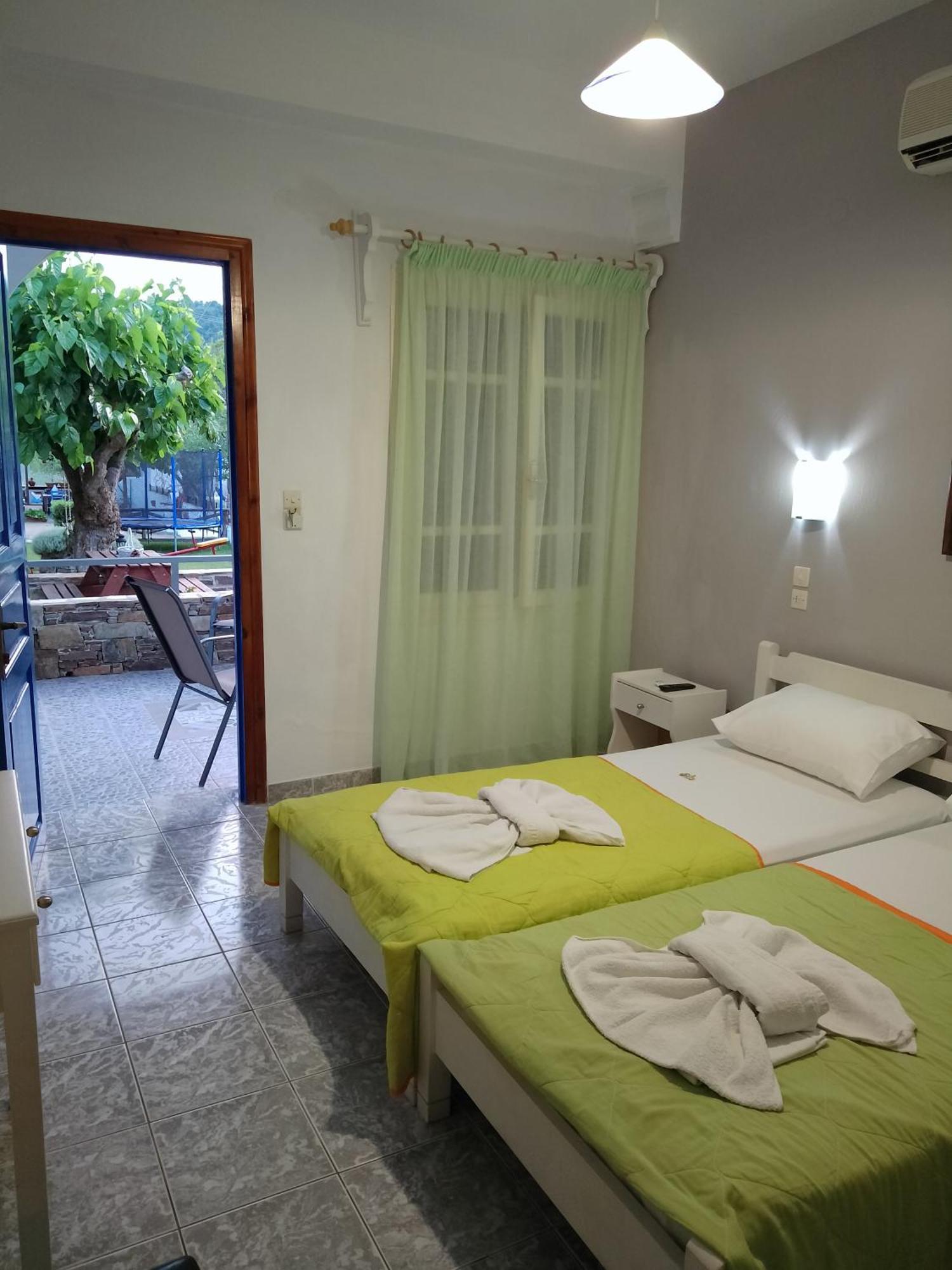 Alexandra Studios Stafylos Exteriér fotografie