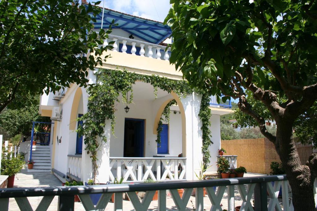 Alexandra Studios Stafylos Exteriér fotografie